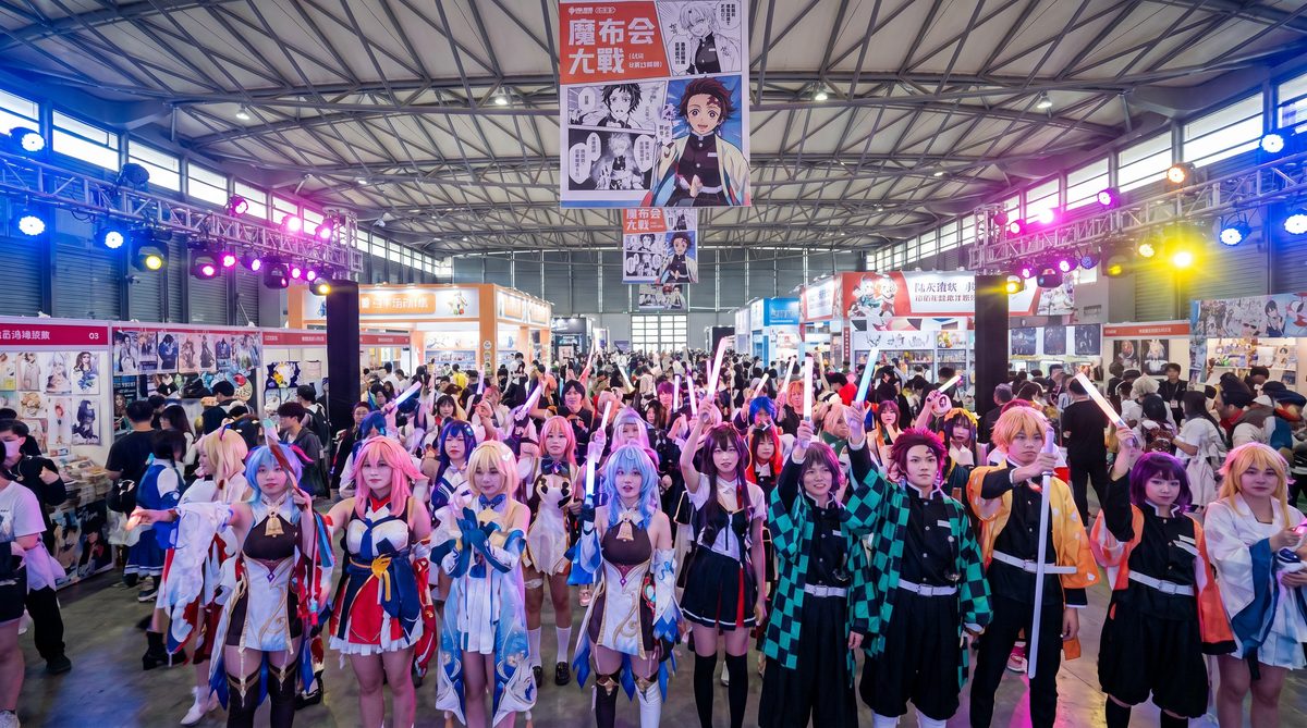 捷克街头动漫cosplay视频